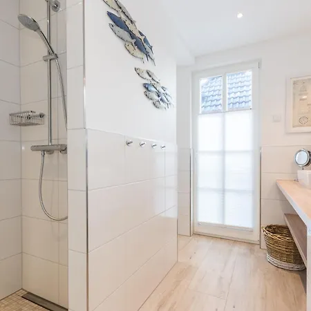 Luetten Kate 03 Apartamento